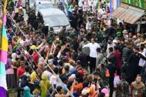 Presiden Salurkan Bantuan untuk Pedagang di Pasar Sila NTB