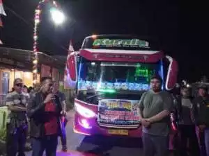 Tingkatkan SDM Dan Kwalitas Bekerja, Karang Taruna Dan Perangkat Desa Karang Tengah Gelar Study Tour