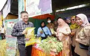 Akibat Jalan Berlubang Pengedara Roda Dua (R2) Kecelakaan Tunggal Di Kota Baru Selatan Martapura OKU Timur
