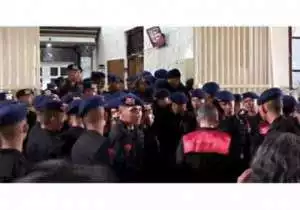 Brimob Bikin Gaduh di Sidang Tragedi Kanjuruhan, Kapolri Tegur Kapolda Jatim
