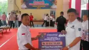 Bupati OKU Timur Serahkan Simbolis 256 Miliar Dana Desa Tahun Anggaran 2023
