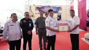 Bupati Lanosin Beri Penghargaan Kepada 3 Kecamatan Dan 6 Desa, ini Kategorinya