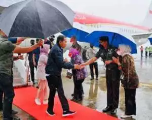 Presiden Jokowi Tiba di Semarang, Akan Resmikan Tol Semarang-Demak