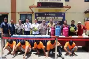 Polisi Bongkar Komplotan Pengoplos Gas Elpiji di Tangerang