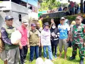 Dinas Perikanan Bina Mutu Pengolahan Ikan Pindang Di Mekarsari Cicurug