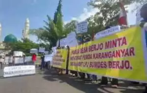 Kantor Bupati Karanganyar di Geruduk Warga, Kisruh Soal BUMDes Berjo Minta di Usut Sampai Tuntas