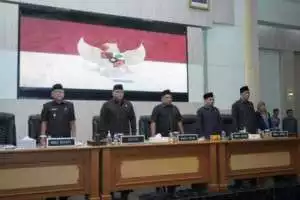 Wakil Bupati Kab. Sukabumi Hadiri Rapat Paripurna DPRD, Laporan Masa Sidang Ke 1 dan Penyampaian Nota Pengantar RAPERDA