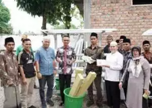 Program Wirasantri, Pemkab OKU Timur Salurkan Bantuan Modal Usaha 30 Pondok Pesantren