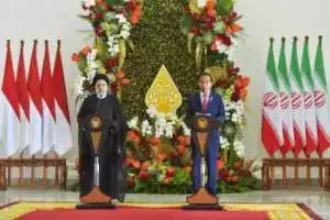 Presiden Jokowi Bahas Situasi Geopolitik Global dan Peningkatan Kerja Sama dengan Presiden Iran 