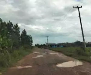Perbaikan Jalan Menuju Pantai Penyusuk Menunggu Inpres Tahap 2 