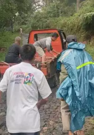 Gercep UPT DPUPR Tangani Jalan Rusak Di Tanjakan Malasari