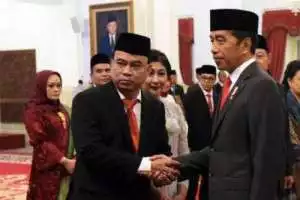 Presiden Minta Menkominfo Budi Arie Selesaikan Pembangunan BTS di Tanah Air