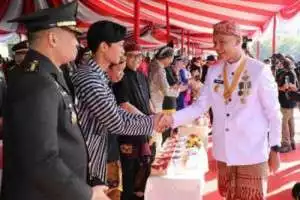 Survei Indikator Politik: Ganjar Rebound Kalahkan Prabowo