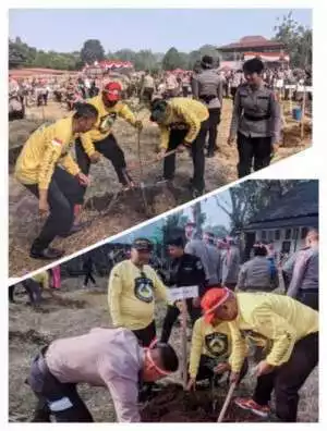 Dampal Jurig Ikut Menyaksikan Penyerahan Rekor Muri HUT Ke 78 RI dengan Polri Menanam pohon 21 Juta se-Indonesia