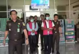 Kejaksaan Negeri OKU Timur Tetapkan 3 Orang Tersangka Terkait Korupsi Dana Hibah Badan Pengawas Pemilu (Bawaslu) Kabupaten OKU Timur