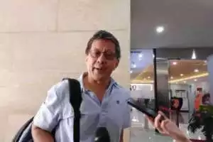 Klarifikasi ujaran kebencian terhadap Presiden Jokowi,  Rocky Gerung datangi Bareskrim Polri sambil "joget-joget"