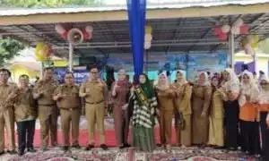 Bunda Literasi OKU Timur Apresiasi Panen Hasil Karya Siswa Sekolah Penggerak SD Negeri 20 Martapura