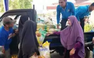 Gelar Seminar Parenting, Bunda Literasi Berikan Apresiasi Kepada SMP Negeri 2 Martapura
