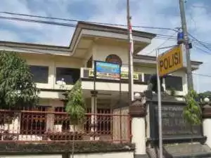 Polsek Klapanunggal, Bogor, berhasil tangkap 2 perampok minimarket bersenjata api