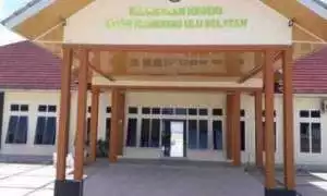 Sayembara yang di gelar Kejari OKU Selatan menangkap tersangka korupsi merupakan preseden buruk penegakan hukum.
