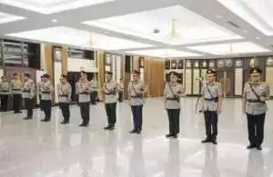 Kapolri Lantik Dankorbrimob dan 5 Kapolda