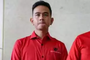 Bantah Isu Buat SKCK, Gibran: Jangan Membuat Resah