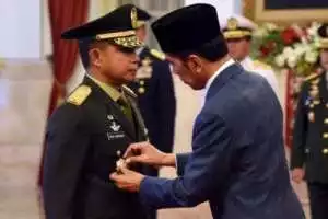 HUT TNI Ke-78, Jokowi Ingatkan TNI Jaga Netralitas di Pemilu 2024