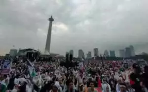 Puan, Menag, Menlu dan Ribuan Orang Hadiri Aksi Bela Palestina di Monas