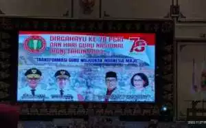 Universitas PGRI Palembang Meriahkan HUT PGRI dan Hari Guru Nasional.