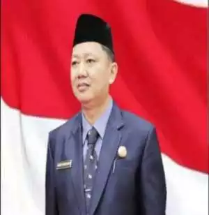 Proyek pengadaan barang Dinas Kesbangpol terkesan tidak transparan