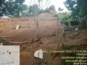 Bantuan Bibit Dari kementerian KLHK dan TNGHS Tanam di Desa Cileuksa