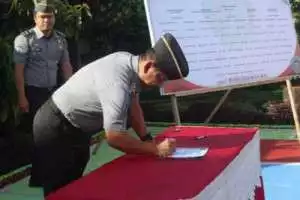 Penandatanganan Komitmen Bersama dan Pakta Integritas Seluruh Pegawai Lapas Lubuklinggau Tahun 2024