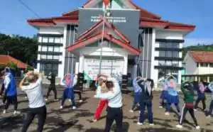 Giat Senam Bersama Muspika di Halaman Kecamatan Nanggung