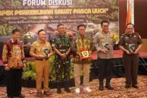 Danrem 102/Pjg Hadiri Forum Diskusi Prospek Perkebunan Sawit Pasca UUCK