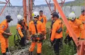 Petugas Basarnas Tewas Saat Evakuasi Pemuda yang Akan Bunuh Diri