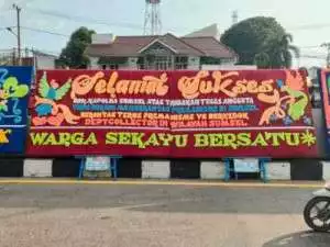 Mapolda Sumsel Banjir Karangan Bunga, Dukung Polisi Tindak Tegas Premanisme Berkedok Debt Collector