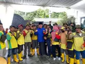 Masyarakat Hingga Petugas Penyapu Jalan Antusias Hadir di Acara Open House Gubernur Sumsel Periode 2018-2023 Herman Deru
