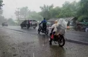 Pemudik Diminta Waspadai Potensi Hujan Lebat hingga Angin Kencang 