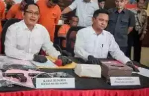 Keluarga Polisi Bunuh Diri di Mampang Datangi TKP dan Lihat CCTV