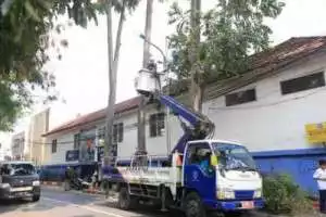 Kadishub Kota Tangerang, Achmad Suhaely : "Bila Ada PJU yang rusak, padam Hubungi ke command center Pemkot Tangerang di 112 "