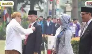 Rektor Unsri, Prof. Taufiq Marwa Dianugerahi Satya Lencana 30 Tahun Dari Presiden RI