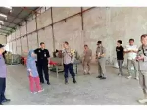 Viral Gudang Ekspedisi ''Rasa Kelab Malam'' di Bogor, Aparat Cek Lokasi