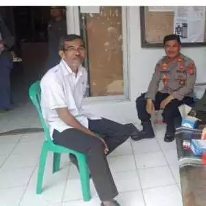 Kapolsek Rangkasbitung Temui Staf Kecamatan Rangkasbitung Di Desa Mekarsari