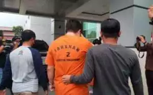 Polisi gerebek dua pabrik oli palsu di Tangerang, disita oli menyerupai merek-merek terkenal