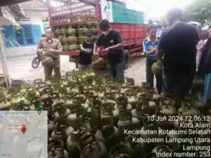 Hendri Kadis Perdagangan Lampura Jamin Kestabilan Harga Gas 3 KG Jelang Hari Raya Idul Adha