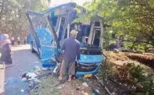 Bus rombongan siswa SMP alami kecelakaan di Mojokerto