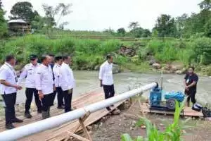 Presiden dan Ibu Negara blusukan di Pasar Cekkeng Bulukumba