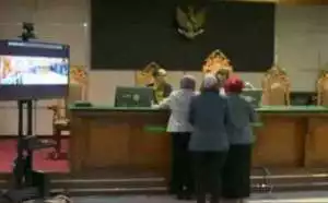 Sidang Praperadilan Pegi Setiawan berlangsung sangat singkat, hanya 10 menit. Putusan dibacakan Senin 8 Juli