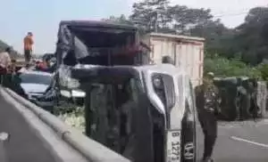 Kecelakaan beruntun di Tol Cipularang km 85 akibatkan kemacetan panjang   