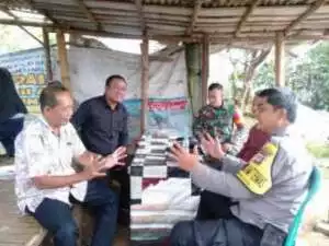 "Gerebek" Warga, Tripika Sindang Barang Turun Ke Wilayahnya